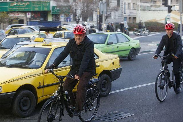 تاکید حناچی بر ترویج دوچرخه سواری در تهران