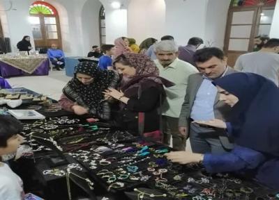 بازدید سرپرست اداره کل میراث فرهنگی بوشهر از نمایشگاه صنایع دستی آوای دستان زنان جنوب