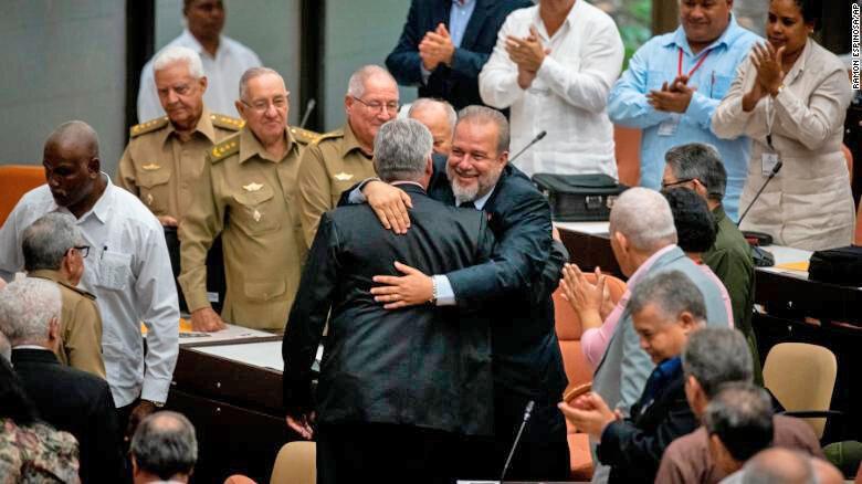 جانشین رفیق فیدل آمد ، نخستین نخست وزیر کوبا پس از 43 سال