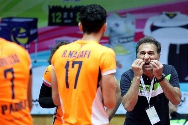 فدراسیون والیبال برای مربیان ایرانی ارزشی قائل نیست